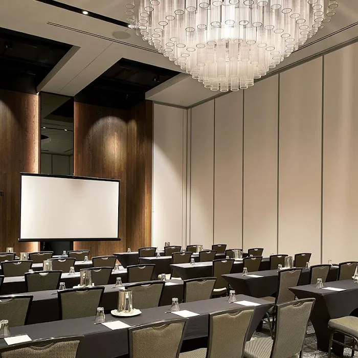 Revere Hotel Boston Common 5