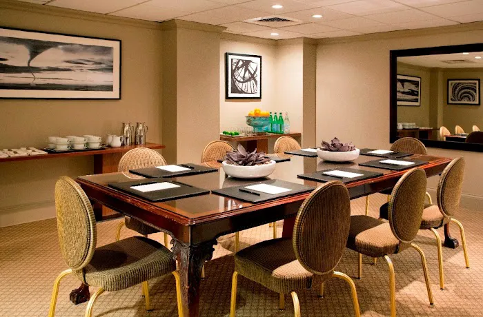 The Eliot Hotel 5