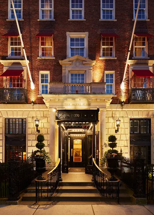 The Eliot Hotel 5