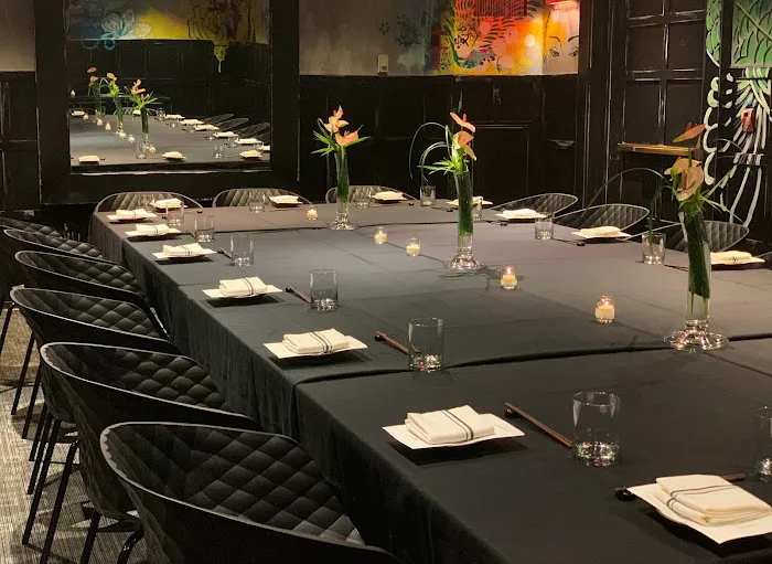 The Eliot Hotel 5