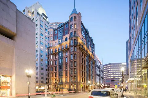 Courtyard Boston Copley Square 5