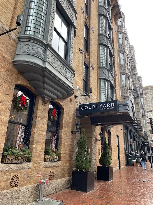 Courtyard Boston Copley Square 5