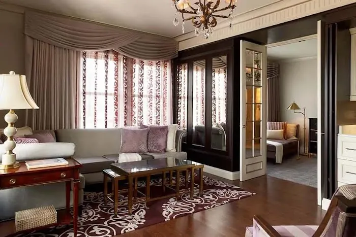 The Lenox Hotel 5