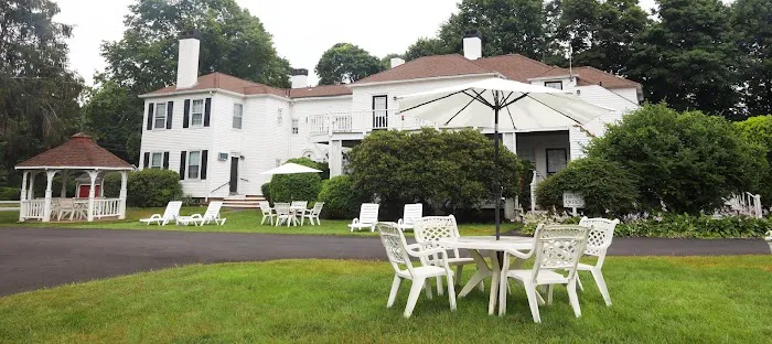 ShoreWay Acres Inn & Cape Cod Lodging 5