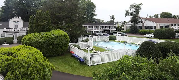ShoreWay Acres Inn & Cape Cod Lodging 5