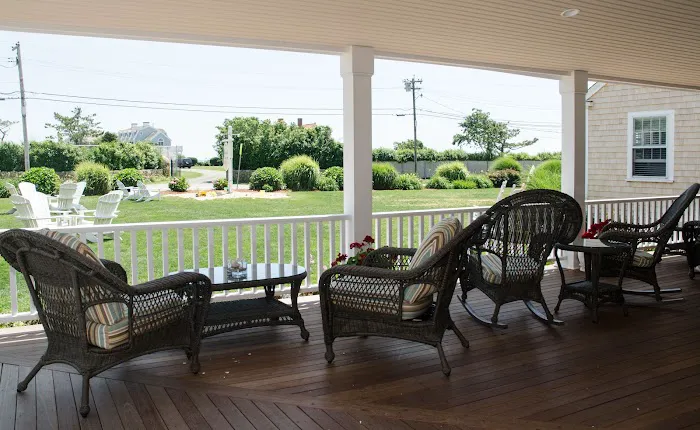 Beach Breeze Inn 5