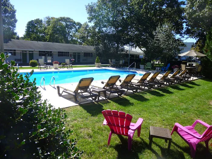 Falmouth Heights Motor Lodge 5