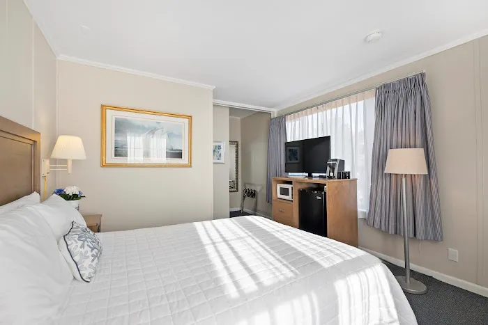 The Heights Hotel 5