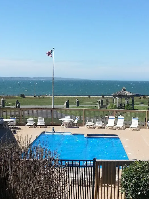 Mariner's Point Resort 5