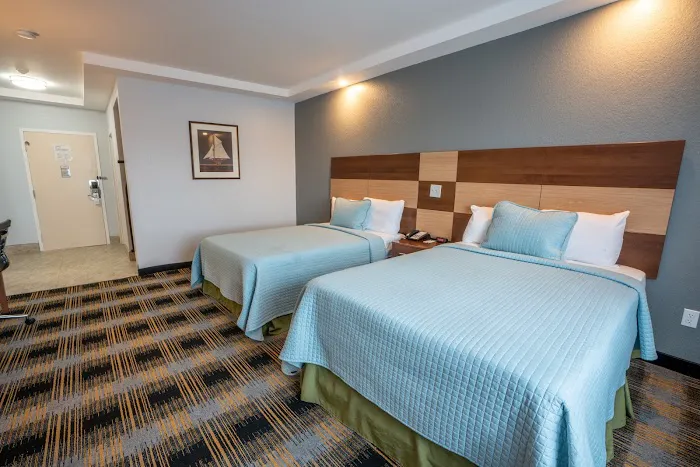 Hyannis Plaza Hotel 5
