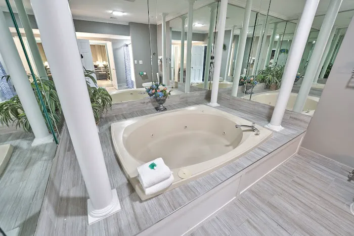 Hyannis Plaza Hotel 5