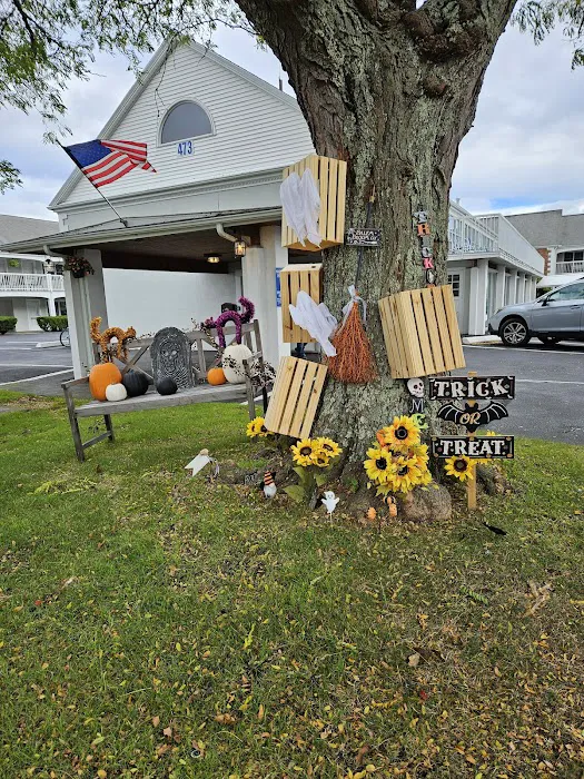 Hyannis Inn 5