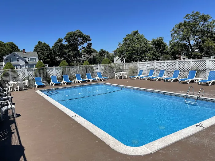 Hyannis Travel Inn 5