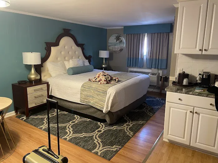 Seacoast Inn 5