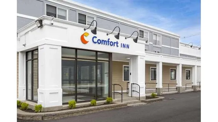 Comfort Inn Hyannis - Cape Cod 5