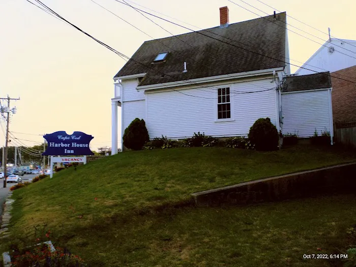 Cape Cod Harbor House Inn 5