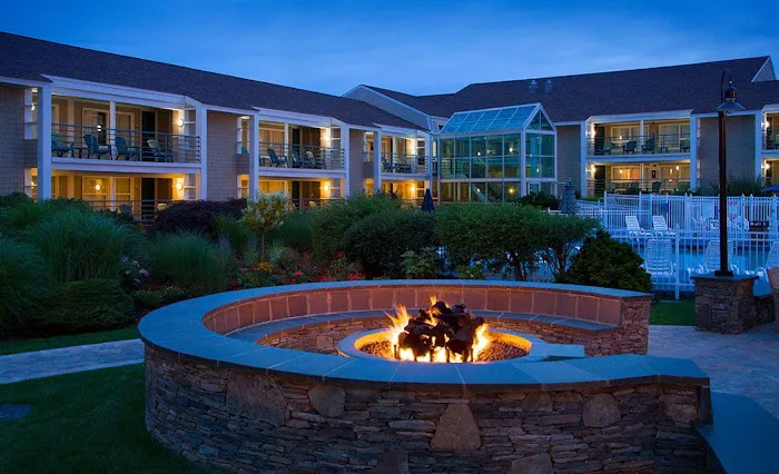 Hyannis Harbor Hotel 5
