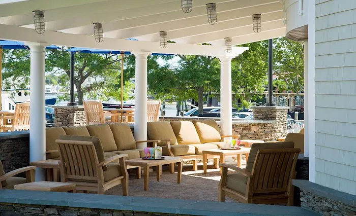 Hyannis Harbor Hotel 5
