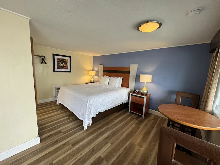 Days Inn by Wyndham West Yarmouth/Hyannis Cape Cod Area 5