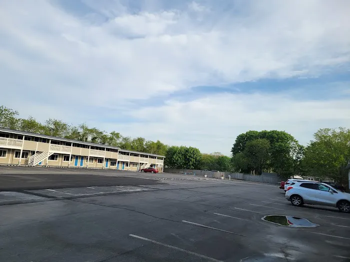 Days Inn by Wyndham West Yarmouth/Hyannis Cape Cod Area 5