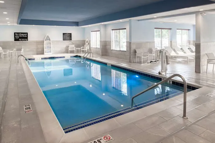 Hampton Inn & Suites Cape Cod-West Yarmouth 5