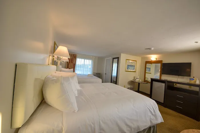Cape Sands Inn 5
