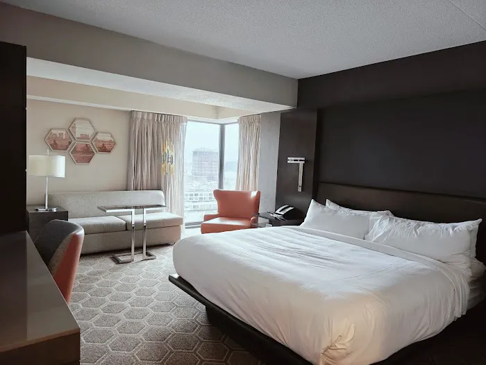 Boston Marriott Cambridge 5