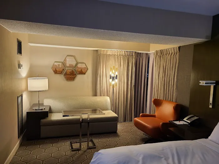 Boston Marriott Cambridge 5