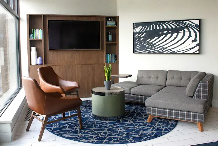 Holiday Inn Express & Suites Boston - Cambridge by IHG 5