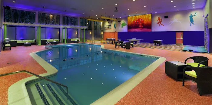 Holiday Inn Boston Bunker Hill Area, an IHG Hotel 5
