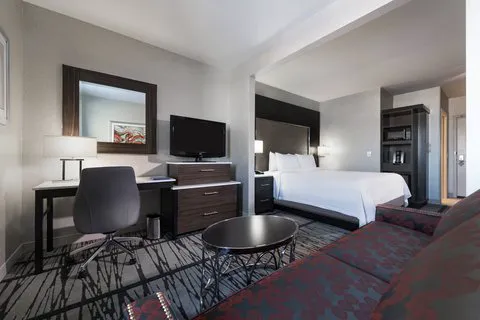 Fairfield Inn & Suites Boston Cambridge 5