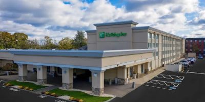 Holiday Inn & Suites Boston-Peabody by IHG