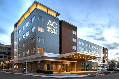 AC Hotel Boston North 4