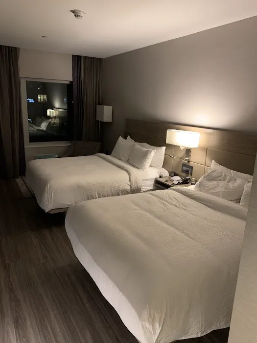 AC Hotel Boston North 4