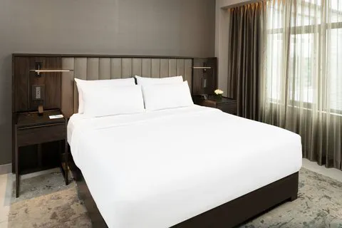 The Row Hotel at Assembly Row, Autograph Collection 5