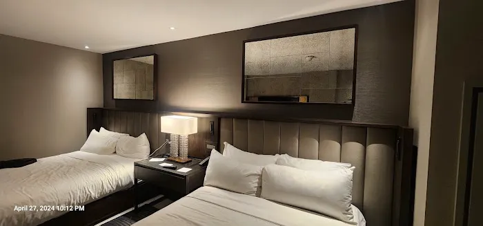 The Row Hotel at Assembly Row, Autograph Collection 5