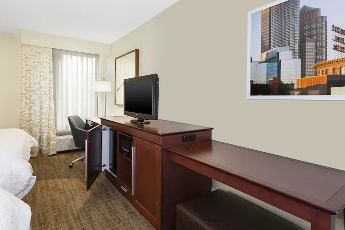 Hampton Inn Boston/Peabody 4