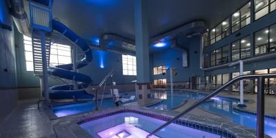 Holiday Inn Express & Suites