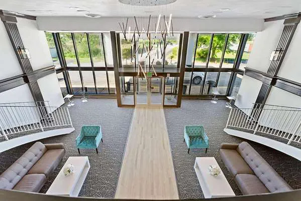 Days Inn by Wyndham Erie 4