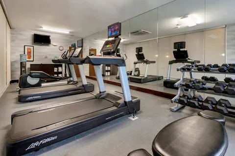 Fairfield Inn & Suites Slippery Rock 4