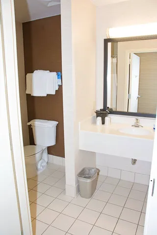 Fairfield Inn & Suites Butler 4