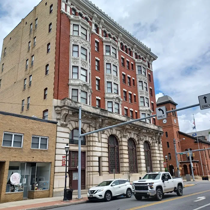 Dimeling Hotel 4