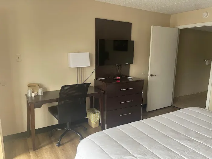 Red Roof Inn Clearfield 4