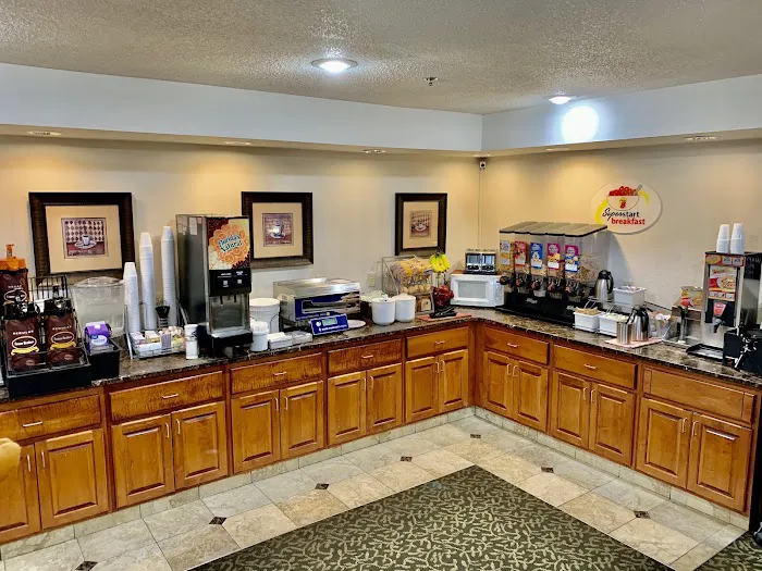 Super 8 by Wyndham Clearfield 4