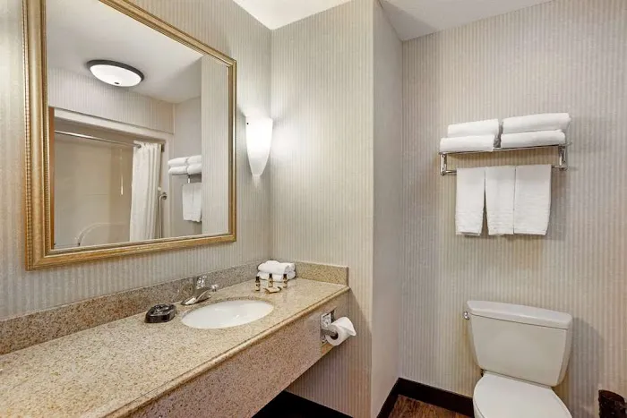 Best Western Plus Clearfield 4