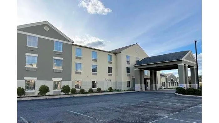 Wingate by Wyndham Clearfield 4
