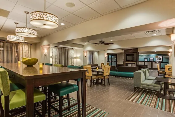 Hampton Inn Clearfield 4