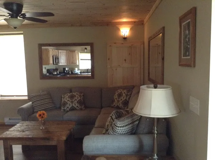 Hazelnut Cottage 4