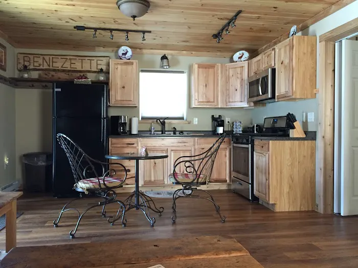 Hazelnut Cottage 4