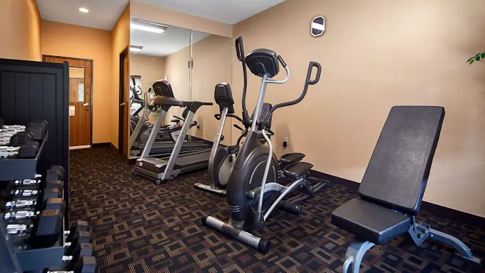 Best Western Plus Executive Inn 4